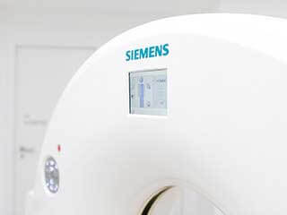 Detailaufnahme Siemens MRT-Gerät der Radiologie Aachen